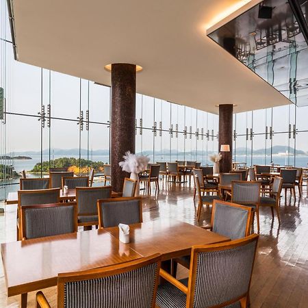 Hidden Bay Hotel Йосу Екстер'єр фото