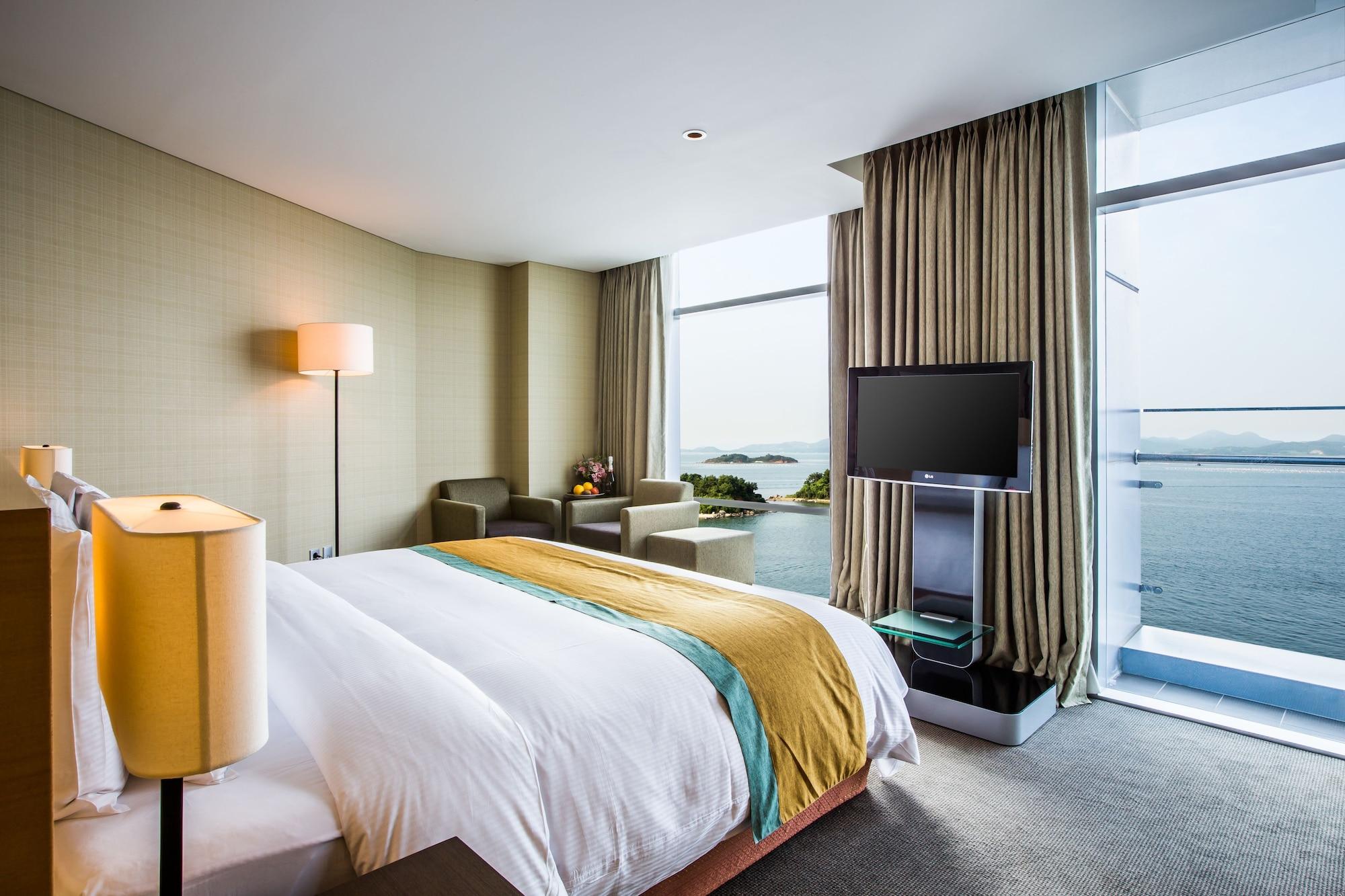 Hidden Bay Hotel Йосу Екстер'єр фото
