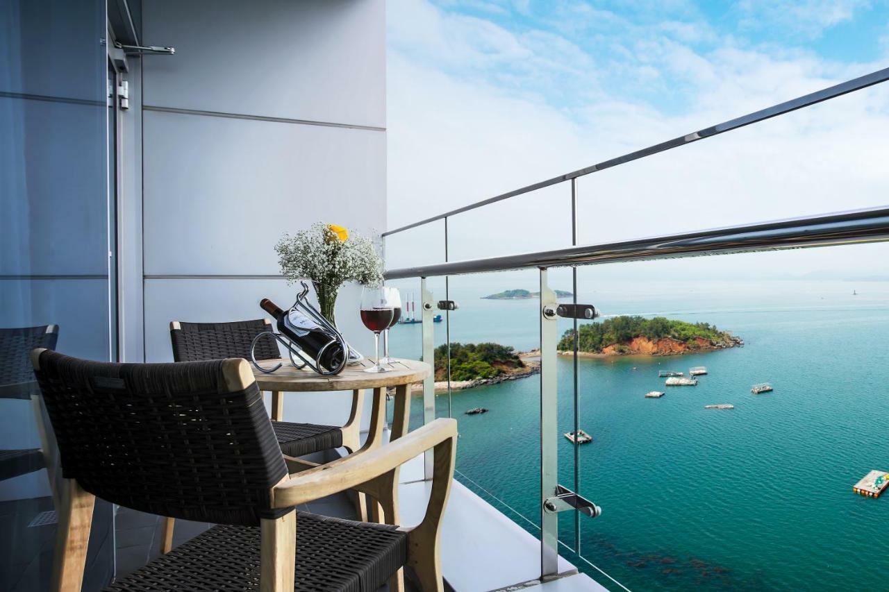 Hidden Bay Hotel Йосу Екстер'єр фото